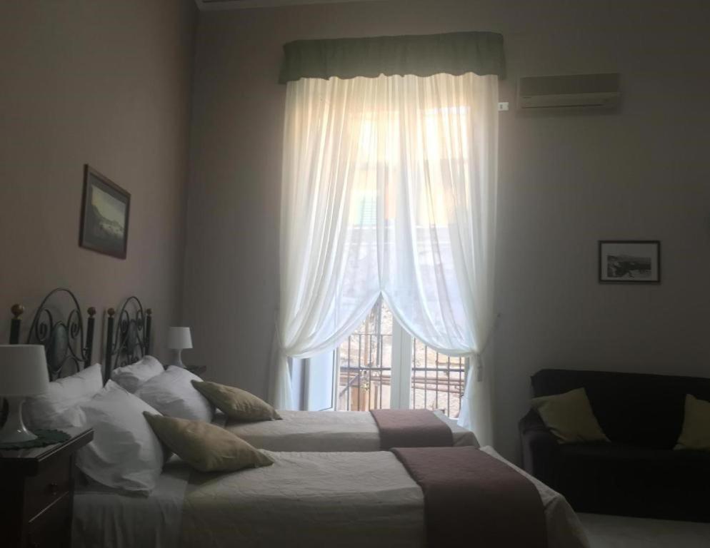 Soggiorno Paradiso Naples Luaran gambar