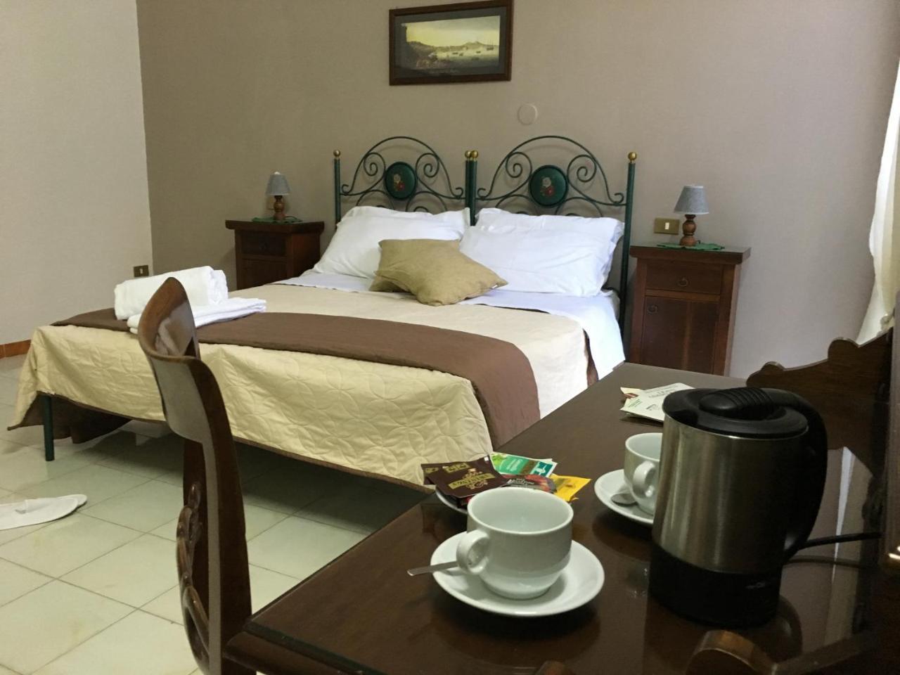 Soggiorno Paradiso Naples Luaran gambar